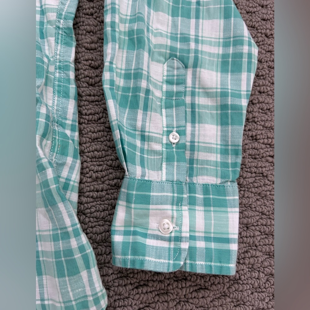 Frank & Eileen Relaxed Button-Up Shirt
Mint Green Plaid
Woven In Italy
Small - Picture 3 of 12
